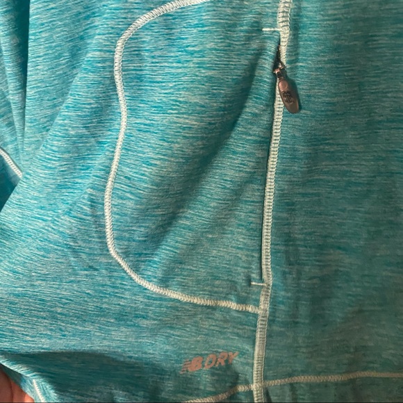 New Balance Half-zip Running Jacket - Picture 3 of 6